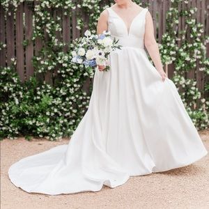 Ivory Stella York Mikado Ballgown (Size 14/16)